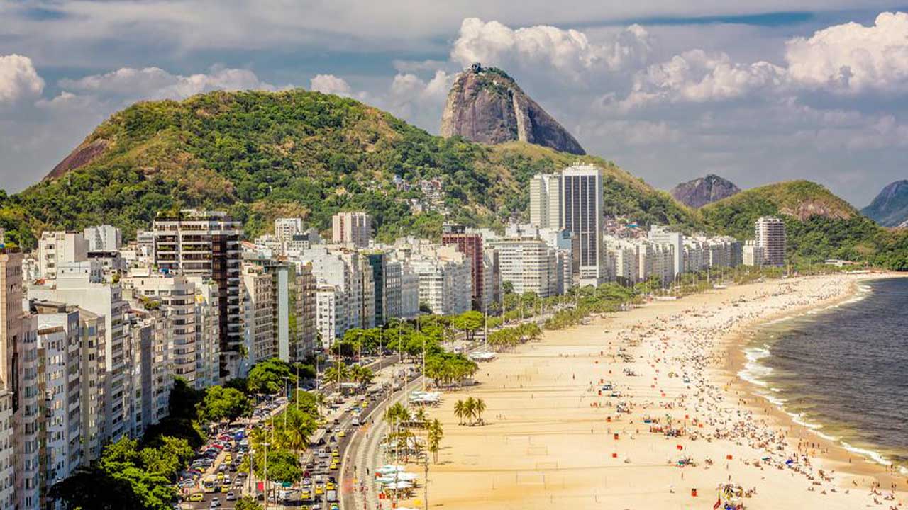 3 Embárcate en una aventura desde Buenos Aires hacia Río y Búzios, disfrutando de sus playas paradisíacas. Vive una experiencia inigualable con todo incluído.