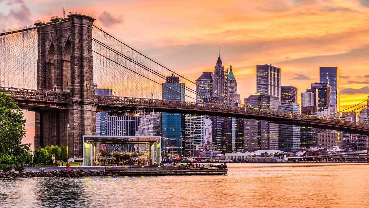 4 Experimenta lo mejor de Nueva York: icónicas plazas, barrios históricos y vistas impresionantes, todo en un viaje inolvidable de cinco días.