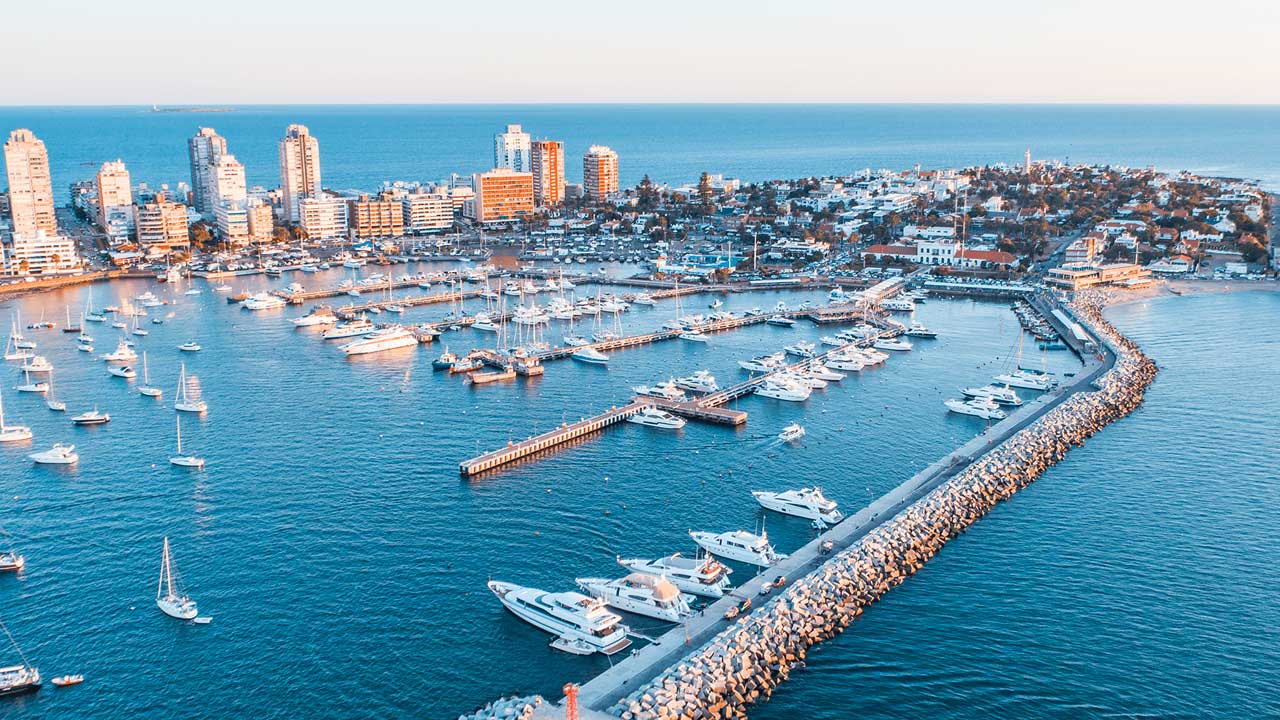 3 Visita Uruguay: Salidas Cortas y Encantadoras con Costa Cruceros